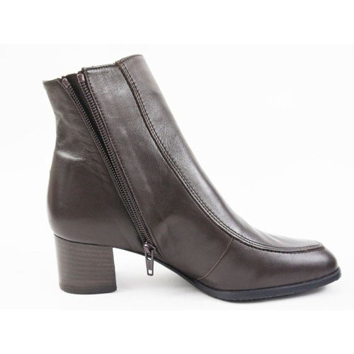 Darich スクエアトゥショートブーツ　ブラック　21.5㎝ ダーリッチ Darich スクエアトゥショートブーツ （ブラック