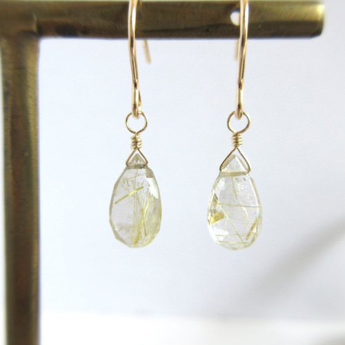 14kgfピアス / イアリング / 9mm タイチンルチルクォーツ