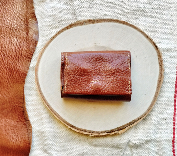 【イタリアンレザー】身軽にキマる♪手縫いの三つ折り財布（革/ミニ財布/コンパクト/メンズ/レディース）チョコブラウン 1枚目の画像