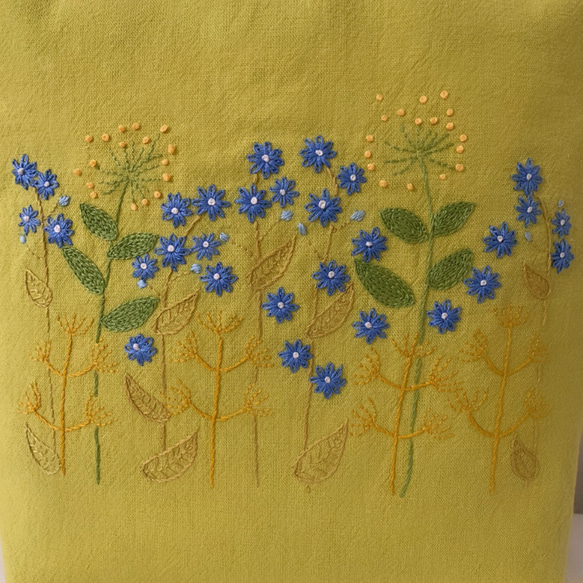 【B5大サイズ】草花手刺繍･綿麻トートバッグ   イエロー【くが屋】 2枚目の画像