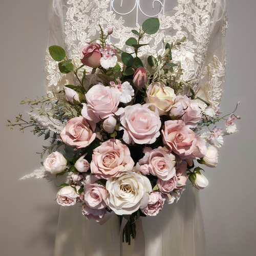 レンタル】優しいピンクのクラッチブーケ＆ブートニア アートフラワー  