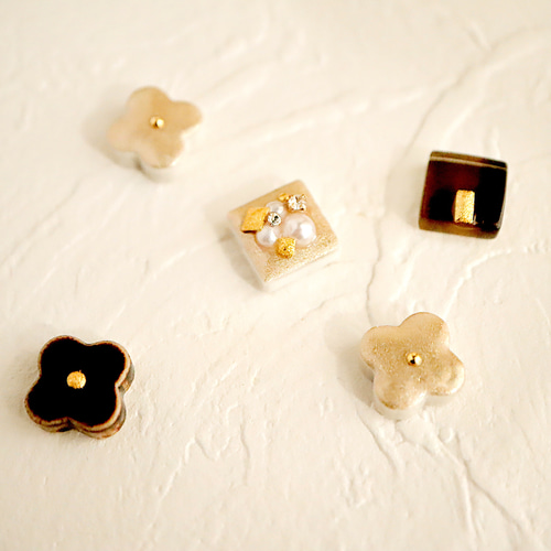 ゴールド×ブラウン 花 美濃焼 ガラス ピアス 陶器 イヤリング 【送料  