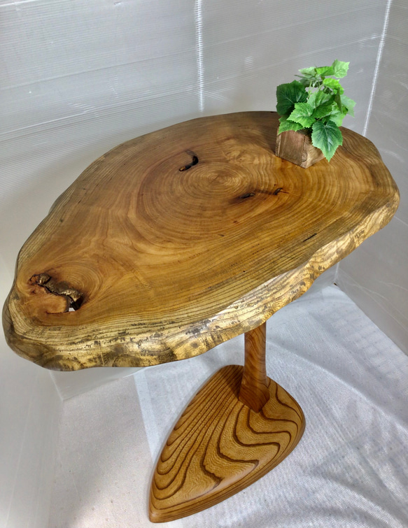 天然木　総けやき　折り畳み式　サイドテーブル　一点物　手造り 3枚目の画像