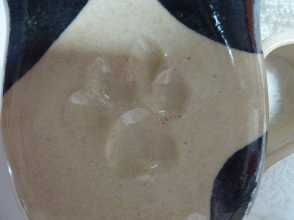 マグカップ（黒ぶち猫イメージ）【リニューアルオープン40％引き】 2枚目の画像