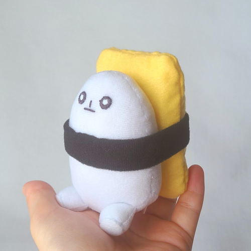 お寿司のぬいぐるみ(玉子) ぬいぐるみ くろまるファクトリー