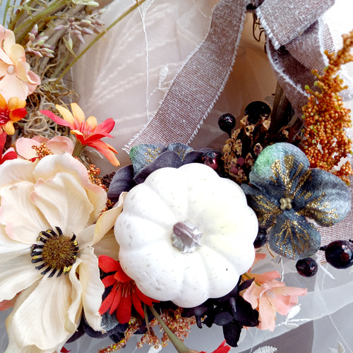 大人ハロウィンリース☆*。お洒落なホワイトパンプキン☆*。 リース