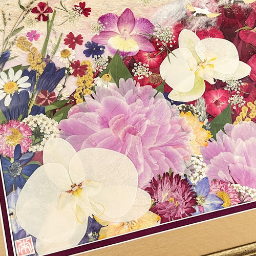 縁起の良い押し花額 お花が乱舞!5羽の鶴がはばたく赤富士アート 縁起の良い押し花額 お花が乱舞!5羽の鶴がはばたく赤富士アート