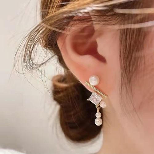 105 パール ゴールド 華やか 入学 卒業 ピアス イヤリング 小ぶり 大人の揺れるパールピアス 華やか 結婚式 上品 入学式 入園式 卒業式