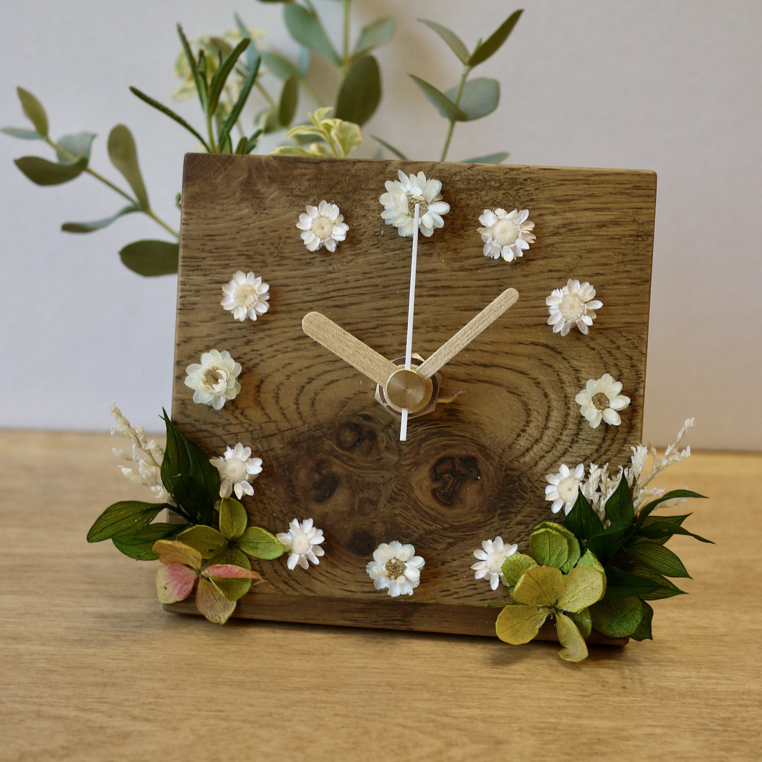 レジン　ハンドメイド　時計　ドライフラワー