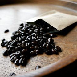 [オーダー商品]ミャンマーの農薬不使用コーヒー豆(深煎り200g・深々煎り100g) 1枚目の画像