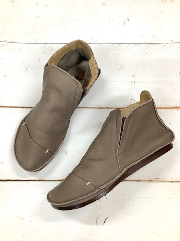 履いたそばから足に馴染む袋縫いショートサイドゴムブーツ PM-4103 7枚目の画像