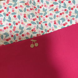 ⭐️送料無料⭐️ リバティ　生地を使用した　レッスンバッグ　お稽古バッグ　チェリードロップ　帆布　ピンク 4枚目の画像