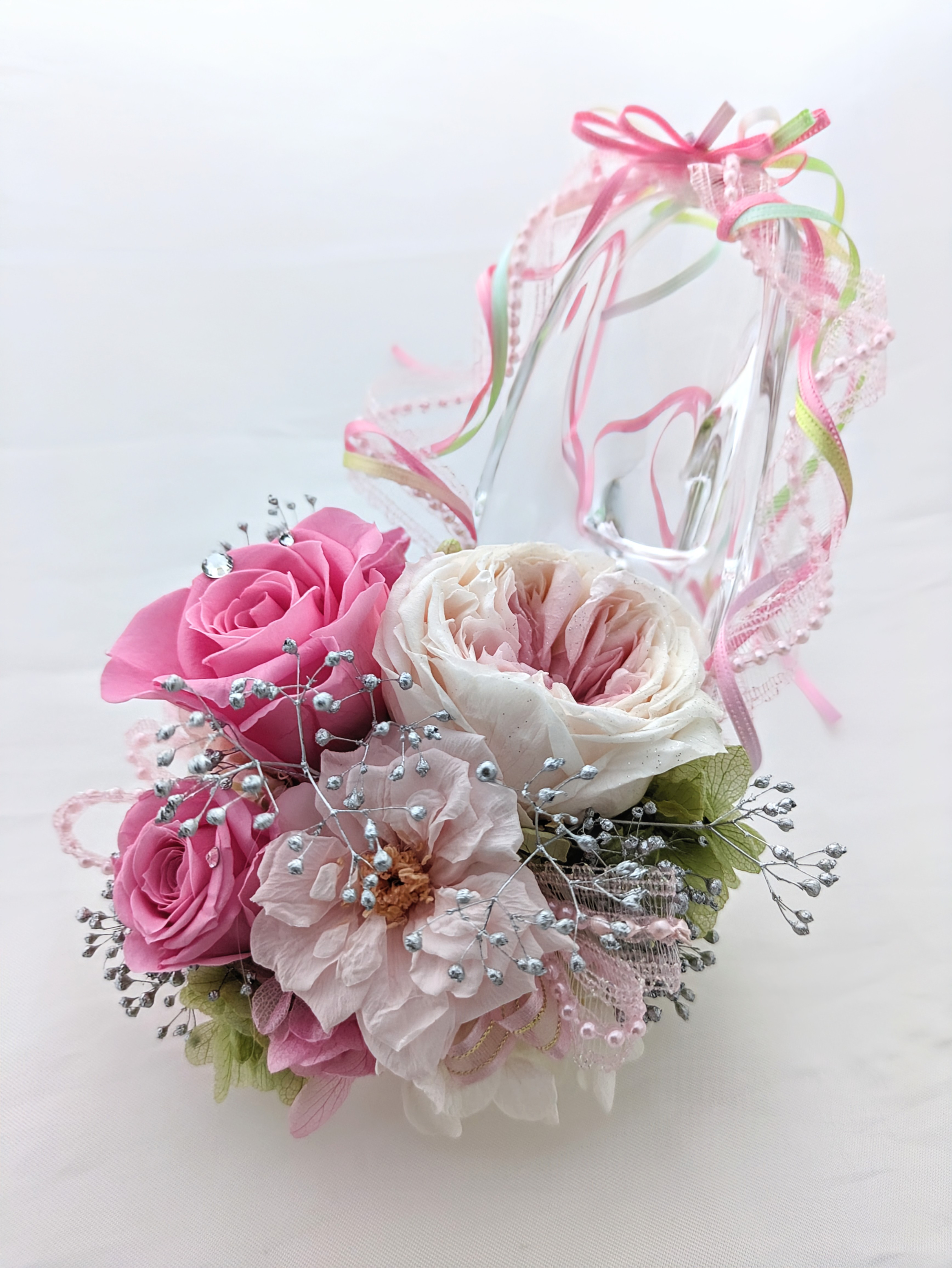 プリザーブドフラワー/ガラスの靴デザイン/ピンクの薔薇とリボンのフラワーシューズ/フラワーケースリボンラッピング付き