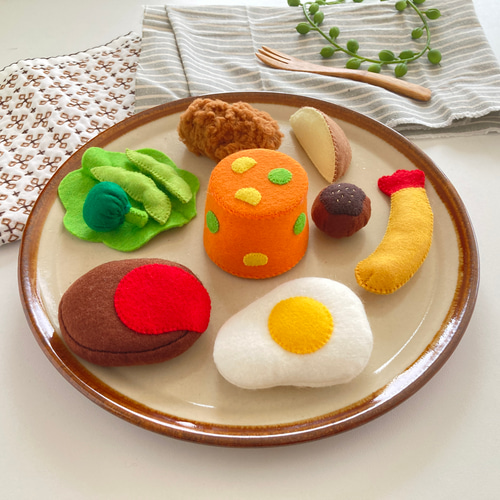 フェルトのお子様ランチおままごと/28個入り出産祝い/お誕生日に