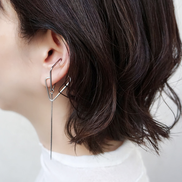 “quiet.mold”不銹鋼耳夾，配蛇形鏈，雙向 第2張的照片