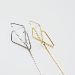 “quiet.mold”不銹鋼耳夾，配蛇形鏈，雙向 第5張的照片