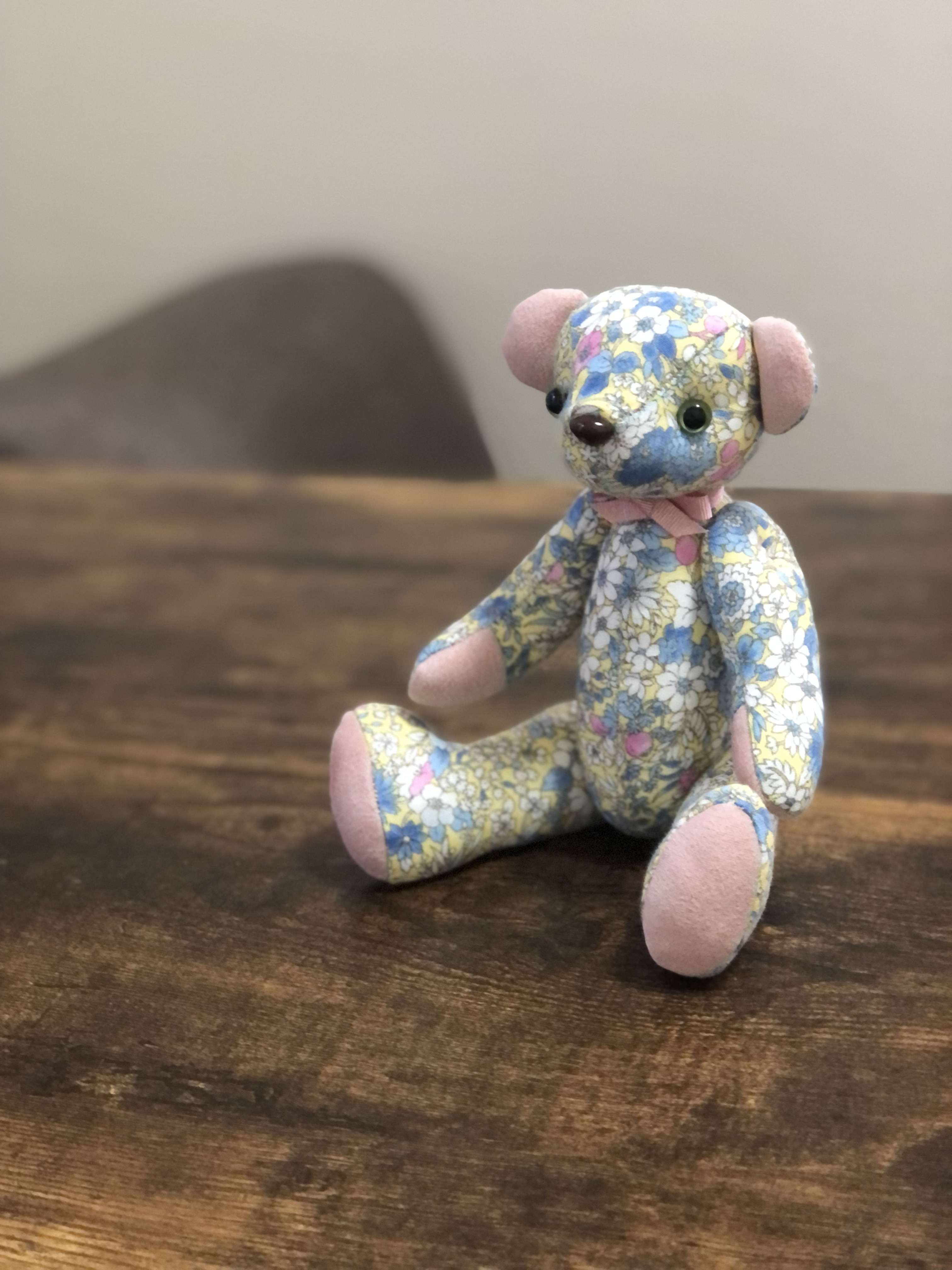 手作り花柄クマのぬいぐるみ
