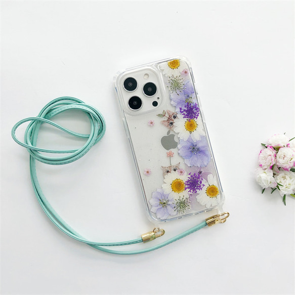 スマホショルダー ねこと紫陽花押し花ケース iPhone14Pro/SEスマホリング 斜め掛け ストラップスマホケース 1枚目の画像