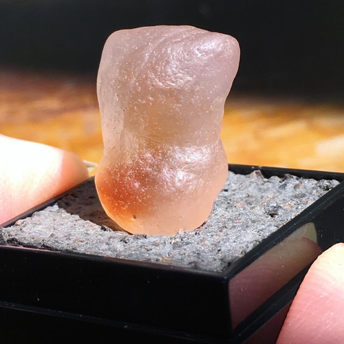 天然石 ゴビ石 飴心 鉱物 原石 招き猫 その他置物 Bear Wan 通販