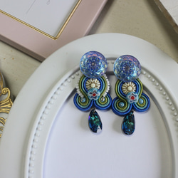 [最後一款] soutache 耳環或穿孔耳環 捷克玻璃紐扣 藍色型 藍色型 第2張的照片