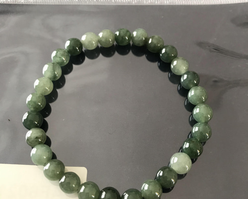 【⭐️超激レア天然石⭐️】緑色 ミャンマー産 翡翠 原石 天然石 RS5-94 上品 宝石質 深緑 ミャンマー産天然 A貨 本翡翠 ルース