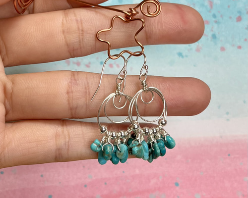 ターコイズのぐるぐるピアス☆ (シルバー925) ピアス（フック