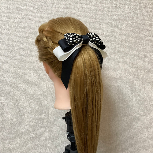 220821 黒のエレガントリボンのポニーフック 柄リボン ポニーフック