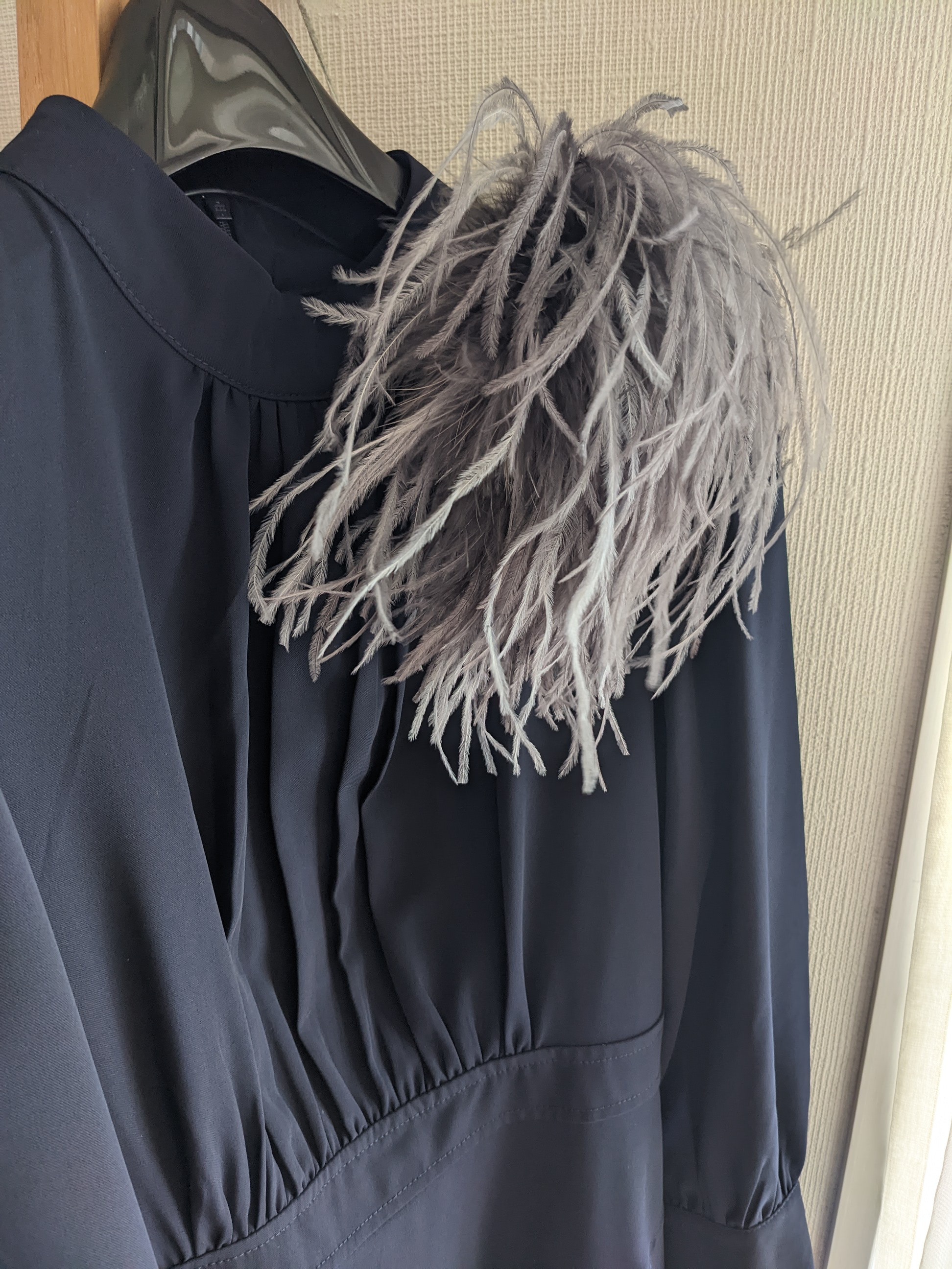 受注制作 ふんわりグレーのオーストリッチコサージュ コサージュ