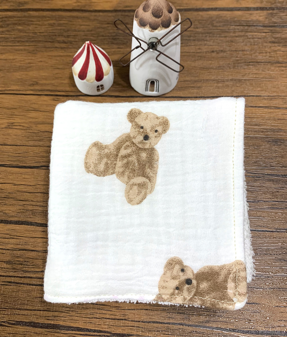 ビーバーさま専用 オーダー ダブルガーゼ×ワッフルハンカチ ダブルガーゼ✩.*˚ タオルハンカチ おすわりくまさん ハンカチ