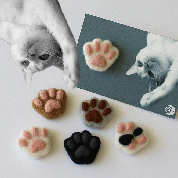 猫の肉球ポニーフック ＊シンプルな羊毛フェルトのヘアアクセサリー