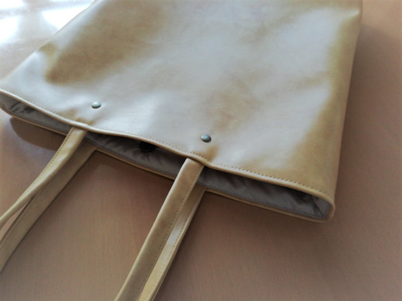 マスタードイエロー色のA4対応シンプルトートバッグ「Creema限定」 10枚目の画像