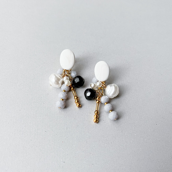 ポリマークレイ × ミックスビジュー costume jewelry ピアス -white- 5枚目の画像