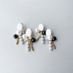 ポリマークレイ × ミックスビジュー costume jewelry ピアス -white- 10枚目の画像