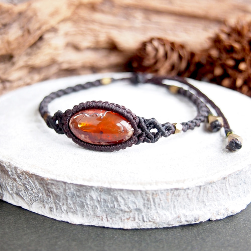 カンテラオパールのマクラメ編みブレスレット