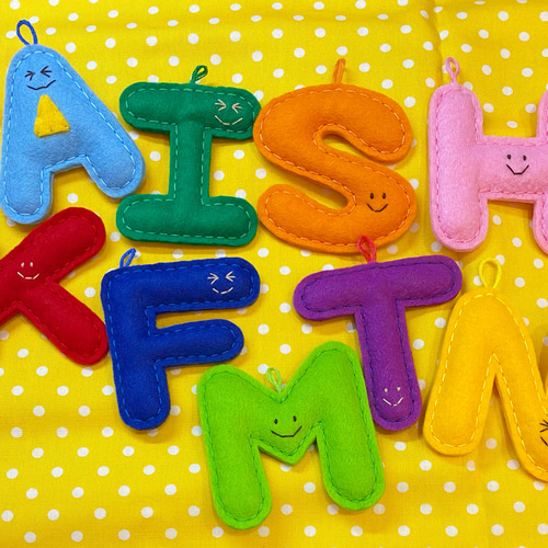 羊毛フェルトでイニシャルぶら下がり！！オーダー専用ページ 羊毛フェルトでイニシャルぶら下がり！！オーダー専用ページ