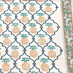 [50cm單位]白色水果與一耳圖案印度手工塊印花織物紡織棉 第1張的照片