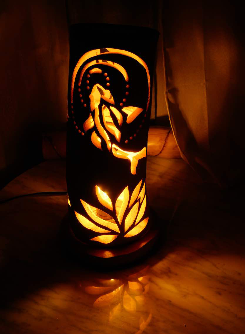 竹灯り・竹あかり・竹灯籠・竹灯篭・竹ランプ   両面彫り～～ 癒しの灯り★蓮池をおよぐ★～～