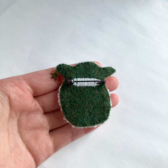 "もこもこ羊の刺繍ブローチ" 4枚目の画像