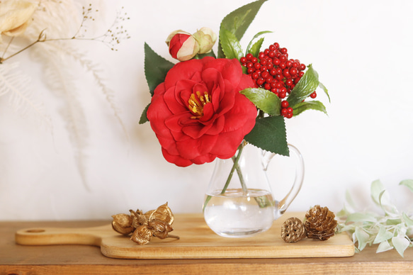 1年中楽しめる「椿とグリーン」ガラス器アレンジ Creema限定 アート