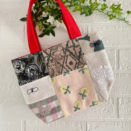 ミナペルホネン パッチワーク トートバッグ(Ｓ)　ハンドメイド ミナペルホネン Sサイズ パッチワーク トートバッグ トート