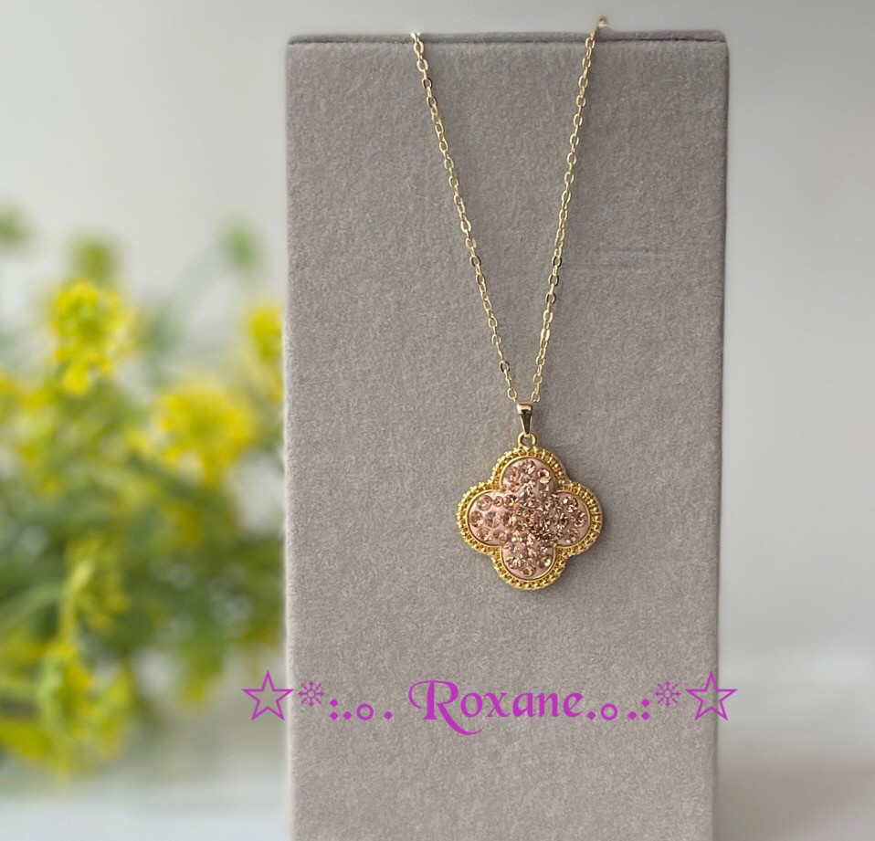 ノブ 【フォロワー様5%引済】ルクルーゼ ライトゴールド ハート フラワー ベア