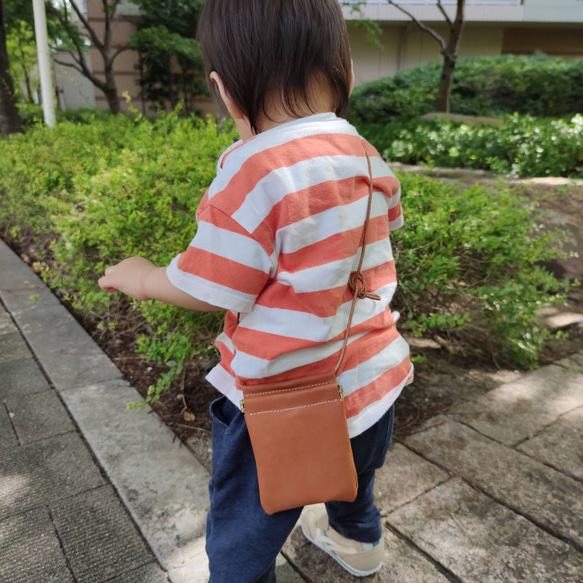 Chibi-chan 的第一個皮革配件零食零錢錢包包真皮駝棕色皮革迷你 sacoche 兒童裝 第4張的照片