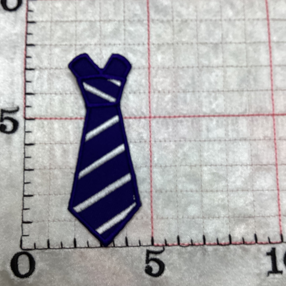 ネクタイ刺繍アイロンワッペン 2枚目の画像
