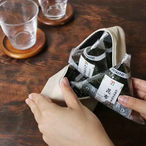 ラスト1 最終SALE セット販売 3個入るおにぎりポーチと