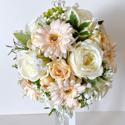 淡い色合わせのガーベラとバラいっぱいのウェディングブーケ