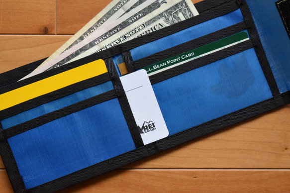 【値下げ】Dyneema 二つ折り財布 ミニ財布 コンパクト ダイニーマ ブルー 防水 billfold 7枚目の画像