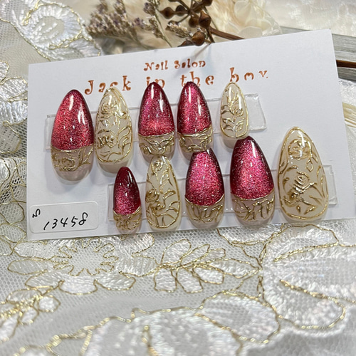 ボルドーマグネットネイルと薔薇のミラーアートネイルチップ スキニー