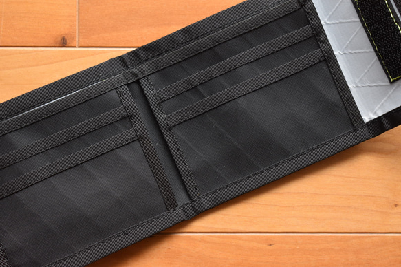 【値下げ】二つ折り財布 ミニ財布 コンパクト X-Pac ブラック 防水 billfold 4枚目の画像