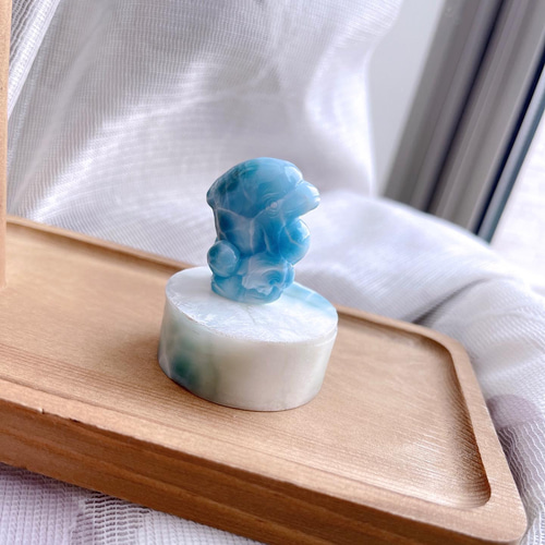 天然無処理 ラリマー 手彫りイルカちゃん 天然石 天然石屋 通販