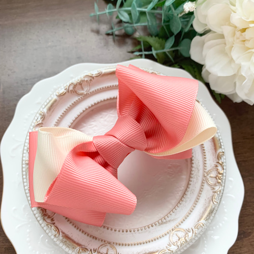 ふんわりリボン コーラルピンク×アンティークホワイト ポニーフック